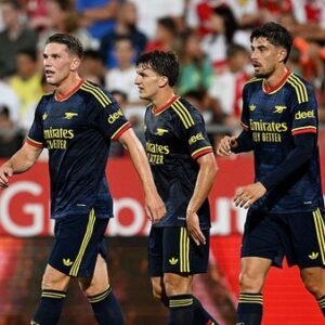 Arsenal Diingatkan Tak Larut dalam Euforia, Musim Baru Sudah Menanti